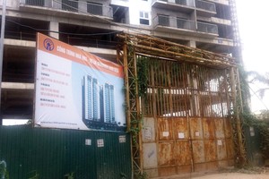 Thời điểm phóng viên có mặt, công trường Dự án Berriver Long Biên hầu như không có hoạt động thi công đáng kể nào