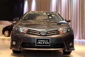 Corolla Altis - mẫu xe ăn khách của Toyota Việt Nam với 5.373 chiếc được bán ra trong năm 2014