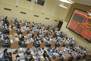 Dấu ấn doanh nghiệp đầu tiên niêm yết