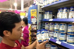 Nếu phát hiện sữa Ensure nhãn có cụm từ "not tobe sold in Viet Nam or Mexico" thì báo ngay cho cơ quan chức năng xử lý