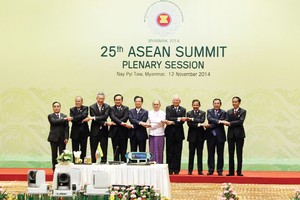 Thủ tướng Nguyễn Tấn Dũng tham dự Hội nghị Cấp cao ASEAN lần thứ 25 và các hội nghị liên quan tại Myanmar