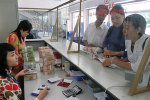 TS. Lưu Bích Hồ: Tiết giảm chi, thay vì tăng thuế