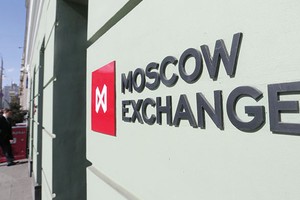 Chứng khoán Nga bỏ xa Ukraine, hồi phục tích cực đầu năm 2015