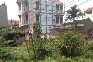 Khu đất lớn này được giới thiệu đã chia bán cho 2 nhà đầu tư. Hiện vẫn còn 1 phần của khu đất, nhưng chủ đất vừa quyết định tăng giá