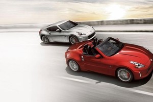 Nissan 370Z 2016 chốt giá từ 29.990 USD