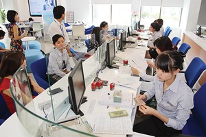 Nhân sự cấp cao của hàng loạt ngân hàng liên tục có sự biến động ngay từ trước mùa ĐHCĐ