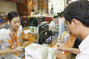 Ở các ngân hàng Việt Nam, HĐQT can dự trực tiếp, lấn sân vào Ban điều hành 