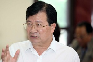 Bộ trưởng Trịnh Đình Dũng