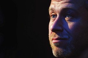 Tỷ phú Roman Abramovich vững vàng trước khó khăn