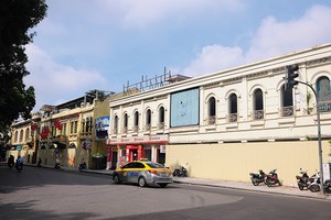 Cận cảnh những khu đất vàng “bỏ hoang” quanh hồ Hoàn Kiếm