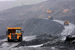 Ngành sản xuất than bị thiệt hại khá nặng vì mưa lũ