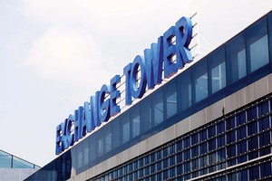 Mới có 14 DN nộp báo cáo tài chính soát xét bán niên cho HOSE