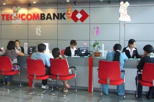 Techcombank: 6 tháng lãi hơn 1.000 tỷ đồng