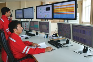 Tỷ giá tăng cũng ảnh hưởng không nhỏ tới các DN sản xuất, cung ứng điện