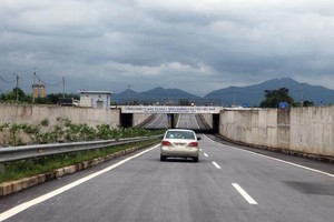 Cao tốc Nội Bài - Lào Cai là một trong những dự án cao tốc đang bị thiếu hụt dòng tiền. Ảnh: Đức Thanh