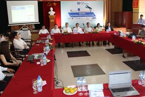 Dự cảm thị trường chứng khoán cuối năm 2015 trước biến động của tỷ giá và giá dầu