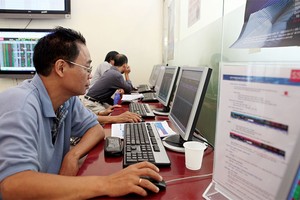 Các CTCK sẽ phải đưa ra quyết định lựa chọn “được - mất” khi áp dụng quy định nới room