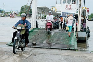 Dự thảo Luật mới dự kiến giảm 22 khoản phí và 3 khoản lệ phí