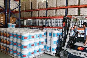 “Cuộc chiến trên tường” của các hãng sơn ngày càng quyết liệt  - Ảnh:Hoài Nam