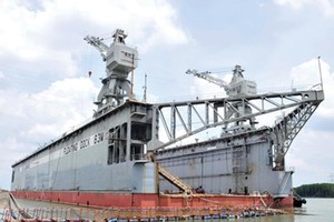 Ụ nổi M83 sẽ kết thúc quãng thời gian 6 năm là gánh nặng cho chủ sở hữu. Ảnh: Anh Minh