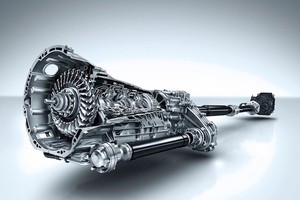 Mercedes-Benz Việt Nam tung chiêu, giành khách trước thềm triển lãm xe nhập khẩu