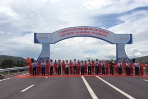 Dự án mở rộng Quốc lộ 1 qua Phú Yên vượt tiến độ trước 3 tháng