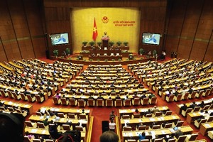 Chính phủ ước tính, trong số 14 chỉ tiêu kế hoạch phát triển kinh tế - xã hội đề ra cho năm 2015, dự kiến có 13 chỉ tiêu đạt và vượt kế hoạch