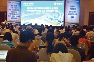 Hơn 300 tổ chức và cá nhân đã tham dự buổi roadshow của Tổng công ty Cảng hàng không Việt Nam