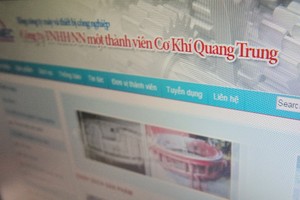  Công ty Cơ khí Quang Trung cam kết cuối năm 2012 sẽ thanh toán nợ gốc và lãi, tổng cộng hơn 32 tỷ đồng cho Vietinbank, nhưng đến nay chưa trả