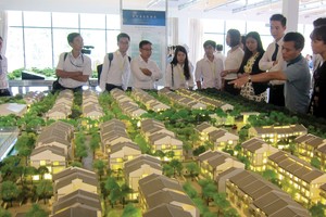 Năm 2015, hoạt động mở bán dự án nhà liền kề, biệt thự dù đã nhiều hơn năm 2014, nhưng ít dự án tạo ra sự đột biến về thanh khoản. Ảnh: Trọng Tuyến