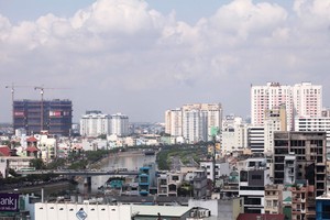 Trong tháng 10, thị trường bất động sản TP. HCM có khoảng 1.600 giao dịch thành công. Ảnh: Lê Toàn