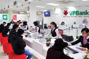 Tín dụng hệ thống ngân hàng năm 2015 ước tăng 18%