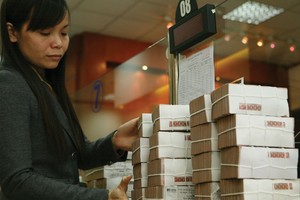 Theo UBGS, đầu tư tư nhân trong năm 2016 dự báo sẽ cải thiện chậm do chịu sức ép lãi suất  