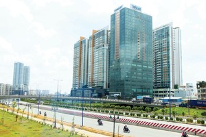 Phân khúc văn phòng cho thuê đã dần phục hồi trong năm 2015 và được dự báo sẽ có nhiều chuyển biến tích cực trong thời gian tới. Ảnh: Lê Toàn