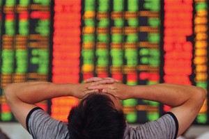 Nên đánh giá ảnh hưởng của kinh tế Trung Quốc đến từng quốc gia cụ thể, thay vì tập trung vào những biến động thất thường của TTCK nước này