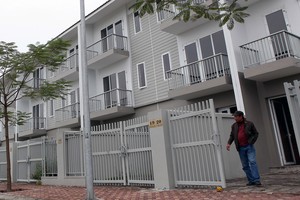 Số lượng sản phẩm đất nền, biệt thự Hà Nội mở bán trong năm 2015 gấp đôi so với năm 2014. Ảnh: Dũng Minh