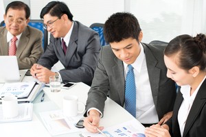 Với thỏa thuận lao động thuộc 8 ngành nghề được tự do dịch chuyển trong khu vực, cạnh tranh trên thị trường lao động Việt Nam dự kiến sẽ gay gắt hơn