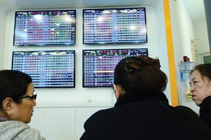 Có thể mua thăm dò đáy