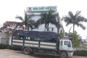 HVT: lợi nhuận quý IV/2015 giảm 52%