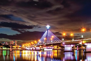 Đêm Đà Nẵng sẽ dần… ngắn lại