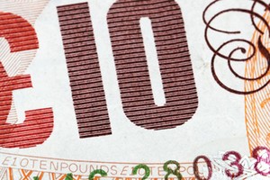 “Người thắng, kẻ thua” khi đồng bảng Anh xuống giá mạnh