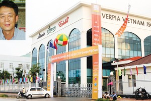 Hai cổ đông nắm 14% vốn EVE đã nêu ra 6 vấn đề cho rằng, ông Lee Jea Eun-Chủ tịch HĐQT kiêm Tổng giám đốc Công ty (ảnh nhỏ) có vi phạm