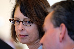 Cách điều hành của Abigail Johnson khiến cánh mày râu trên phố Wall ngả mũ thán phục