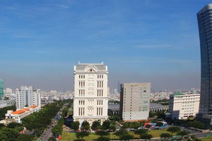 Nhiều chủ đầu tư đã chủ động nguồn vốn, nên không ảnh hưởng nhiều nếu tín dụng bất động sản bị siết. ảnh: Lê Toàn