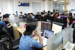 MBS giảm phí cho nhà đầu tư mới