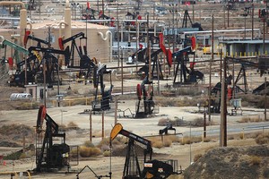 Đâu là nhân tố định hướng giá dầu?