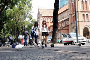 Mảnh đất biết níu người