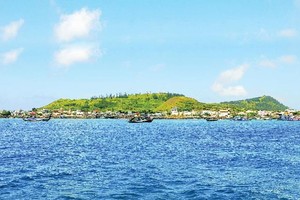 Lý Sơn từ một hòn đảo hoang vu, nay hàng năm đón trên 95.000 lượt khách.