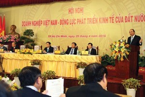 Thủ tướng Nguyễn Xuân Phúc khẳng định vị thế của doanh nghiệp và những cam kết cải thiện môi trường kinh doanh.