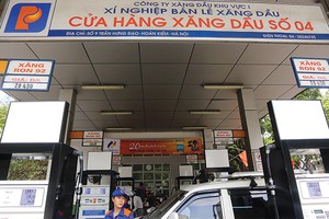 Petrolimex đã “bật mí” kế hoạch niêm yết cổ phiếu từ năm 2011, song đến nay, kế hoạch này vẫn trong vòng “bí mật”